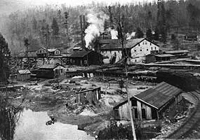 Black-and-white photograph of the Catoosa area in 1914, showing early industrial logging development